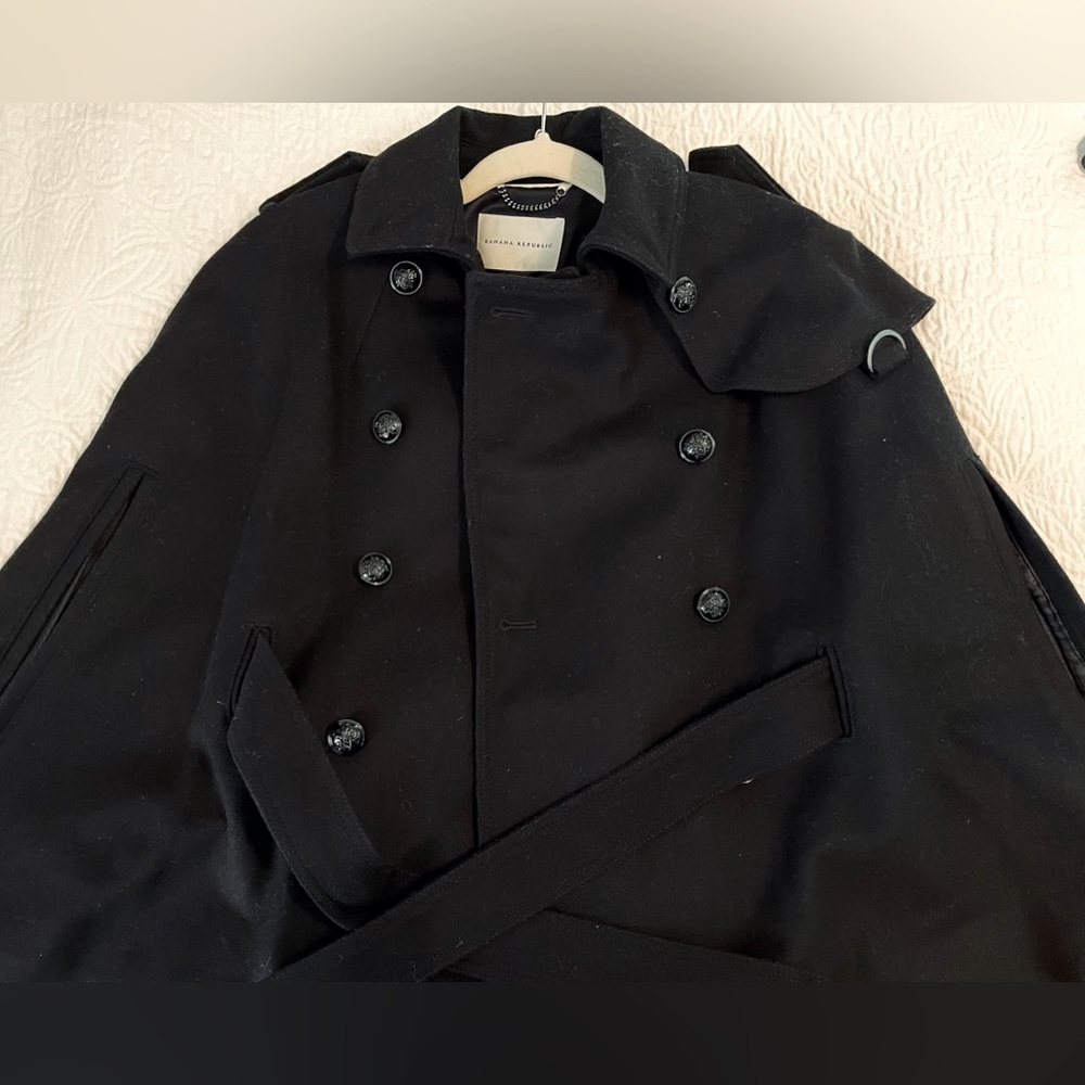 Banana Republic, black cape, size S, pre-owned in great condition